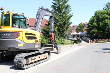 ZAPORA CESTE CESTA NA JEZERO 02 FOTO LJUBO VUKELIČ